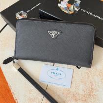  PRADA スーパーコピー 財布 ラウンドファスナーウォレット トライアングルプレート付き プラダ