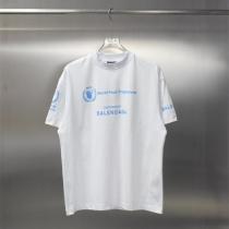 BALENCIAGA コピー WFPロゴ入りチャリティーTシャツ 高級デザイン モノトーンカラー バレンシアガ