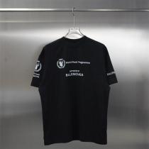 BALENCIAGA コピー WFPロゴ入りチャリティーTシャツ 高級デザイン モノトーンカラー バレンシアガ