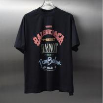 バレンシアガ コピー ヴィンテージタイポグラフィーTシャツ 英字プリント モノトーンカラー BALENCIAGA