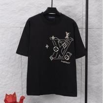 ルイヴィトン コピー モノグラムラインアートLVロゴTシャツ アイコニック ブラックカラー LOUIS VUITTON