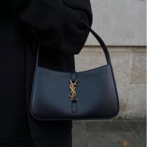 サンローラン 偽物 ショルダーバッグ アイコニックロゴ付 ミニマルデザイン ブラックレザー YSL