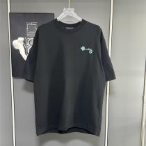 ルイヴィトン 偽物 Tシャツ 手書き風ロゴ＆カラーパッチ装飾入り ホワイト 半袖トップス LOUIS VUITTON