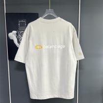 バレンシアガ 偽物 Tシャツ スポーティロゴプリント入り 2カラー展開ユニセックス仕様 BALENCIAGA