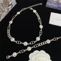 DIOR コピー アクセサリーセット 新作 ネックレス＆ブレスレット CDロゴディテール付き ディオール