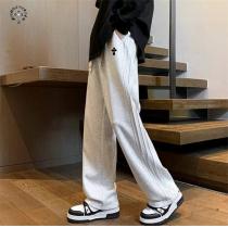  クロムハーツ コピー 上質クロスロゴ シルエット スウェットパンツ 2色展開 リラクシング CHROME HEARTS