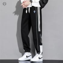 クロムハーツ 偽物 個性派ライン切替 スポーツスウェットパンツ カラーアクセント入り 2色展開 CHROME HEARTS