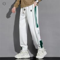 クロムハーツ 偽物 個性派ライン切替 スポーツスウェットパンツ カラーアクセント入り 2色展開 CHROME HEARTS