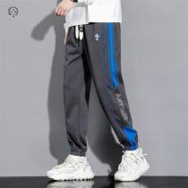 クロムハーツ 偽物 個性派ライン切替 スポーツスウェットパンツ カラーアクセント入り 2色展開 CHROME HEARTS