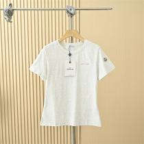  MONCLER コピー ワッペンロゴ ベーシックフィット Tシャツ 4色展開 レディースカジュアル モンクレール