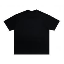 マルジェラ コピー Tシャツ 個性派グラフィックロゴ×アイコニックナンバリング ブラック Maison Margiela