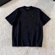 CHROME HEARTS 偽物 Tシャツ 総柄クロス シルバーフレアボタン装飾 高級コットン半袖 クロムハーツ