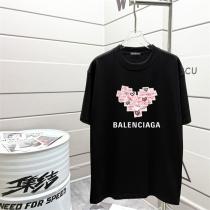 バレンシアガ 偽物 Tシャツ ハートグラフィックプリント ストリート風 クルーネック 男女兼用 BALENCIAGA