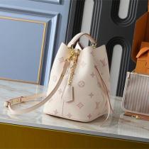  LOUIS VUITTON コピー バケットバッグ ローズピンクモノグラム 2点セット ストライプポーチ 巾着 ルイヴィトン