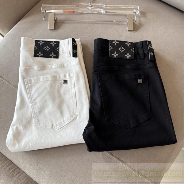 ルイヴィトン 偽物 ジーンズ モノグラムパッチ付きデザイン ホワイト＆ブラック 高級 LOUIS VUITTON