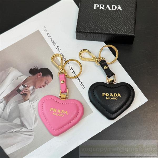 PRADA MILANOプラダキーホルダーコピー2026人気ハート型チャーム付きキーホルダー高級感上質なレザー