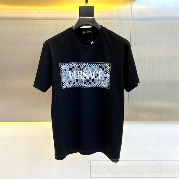  VERSACE コピー Tシャツ チェック柄×フラワー調モチーフ融合 ブラック＆ホワイト ヴェルサーチ