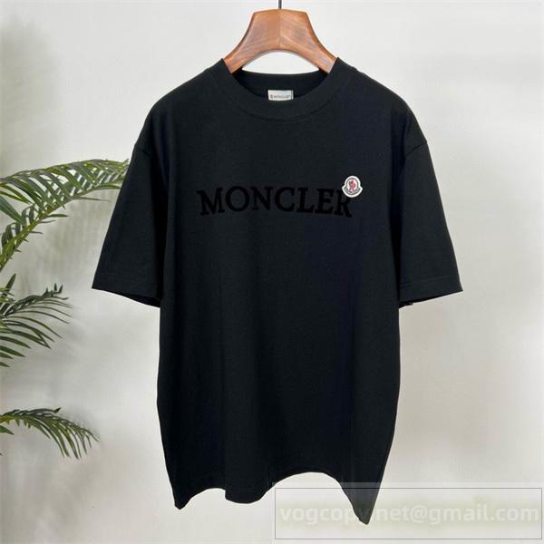 MONCLER 偽物 季節問わず大活躍する 人気定番ロゴ Tシャツ ワッペンで差がつく モンクレール