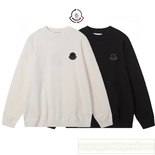MONCLER 偽物 セーター 定番ロゴ  胸元アクセント ベーシック カジュアル モンクレール