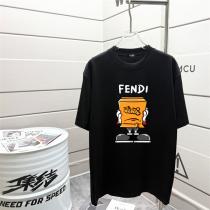  フェンディ コピー Tシャツ ストリート風ポップアートBOXキャラプリント 高級感あふれるブラック FENDI