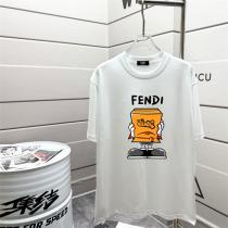  フェンディ コピー Tシャツ ストリート風ポップアートBOXキャラプリント 高級感あふれるブラック FENDI