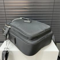 日常使いPRADAプラダショルダーバッグコピーナイロン製カジュアルスタイル品質保証2026人気高級感