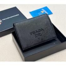 耐久性抜群PRADA MILANOプラダ財布コピーレザーウォレット2026最新小銭入れ（ボタン式）紙幣用スペース