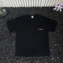 バーバリー 偽物 Ｔシャツ 個性派ハート騎士プリント バックアート ブラック カジュアル BURBERRY
