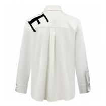 LOEWE スーパーコピー シャツ 個性派ビッグロゴプリント入りドレッシー 着心地抜群 新着 ロエベ
