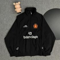 バレンシアガ スーパーコピー ジャケット エンブレム スポーツテイスト ウィンドブレーカー BALENCIAGA