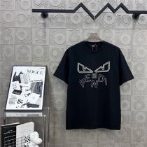フェンディ コピー Tシャツ モンスターアイ＆ロゴラインアート グラフィックプリント FENDI 