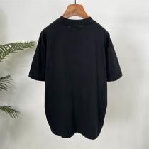 MONCLER スーパーコピー ユニークロゴ 魅力あふれる シャークモチーフ Tシャツ モンクレール