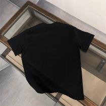 MONCLER スーパーコピー 定番人気 ミニロゴ Tシャツ 光る大人 シンプルスタイル モンクレール