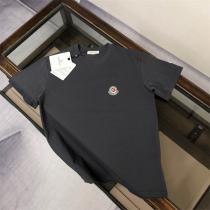 MONCLER スーパーコピー 爽やかカラー Tシャツ 着心地と上品さを両立する 人気定番 モンクレール
