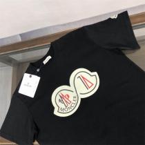 モンクレール 偽物 インフィニティロゴ Tシャツ 個性を引き立てる 目を惹く注目作 MONCLER