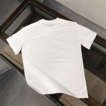 モンクレール 偽物 インフィニティロゴ Tシャツ 個性を引き立てる 目を惹く注目作 MONCLER