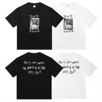 SUPREME 偽物 Tシャツ グラフィックフォト＆筆記体バックロゴ ユニセックス 限定 シュプリーム