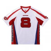  SUPREME 偽物 スポーティー映え ナンバリングロゴ Tシャツ 存在感抜群 シュプリーム