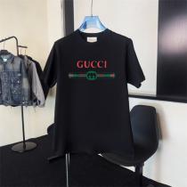 Gucc1 偽物 Tシャツ 洗練された ロゴ刺繍＆ストライプデザイン 高級感溢れる＆モダン Gucc1