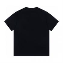 CH コピー Tシャツ 鮮やかな ロゴグラフィックデザイン モダン＆エッジィ CH