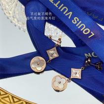 ルイヴィトン 偽物 ピアス モノグラム フラワー ローズゴールド パールモチーフ LOUIS VUITTON