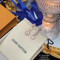 ルイヴィトン 偽物 ピアス モノグラム フラワー ローズゴールド パールモチーフ LOUIS VUITTON