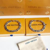  LOUIS VUITTON コピー ブレスレット エングレービング スクエアリンク チェーン ルイヴィトン