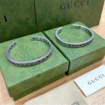 Gucc1 スーパーコピー 高級 アンティークシルバー GGロゴ グリークキー ブレスレット Gucc1