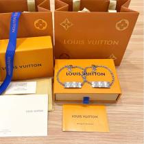 LOUIS VUITTON 偽物 高級感 プレート LVロゴ シルバー ブレスレット ルイヴィトン