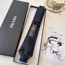 PRADA スーパーコピー ネクタイ 高級 ミニマル シルク ソリッド 洗練 フォーマル モード系 プラダ