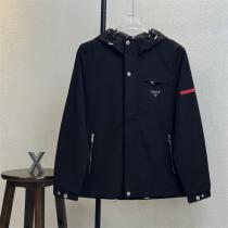  着心地抜群 プラダ コピー ナイロンパーカー 袖ラインアクセント＆フード付き PRADA