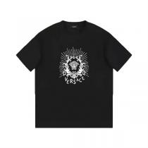 ヴェルサーチ 偽物 コピー 入手困難 メデューサプリント  モード Tシャツ プレミアム VERSACE