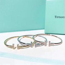 ティファニー コピー ブレスレット Tスマイル バングル ラグジュアリー ジュエリー Tiffany&Co