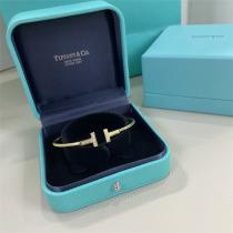  Tiffany&Co 偽物 バングル Tモチーフ シンプル モダン エレガント アクセサリー ティファニー